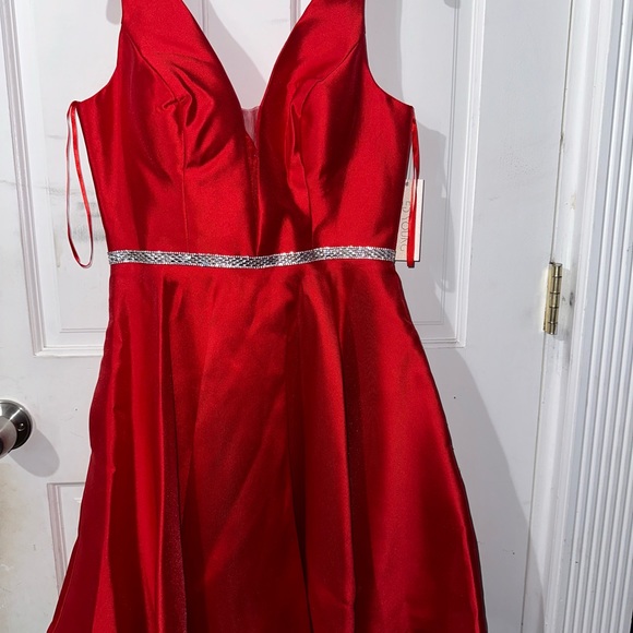 Red Evening Dress - Picture 3 of 6
